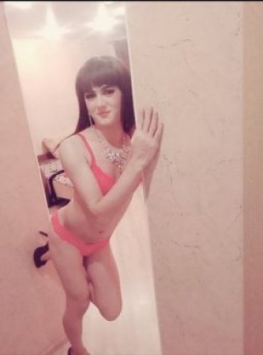 Индивидуалка Эсма Султан